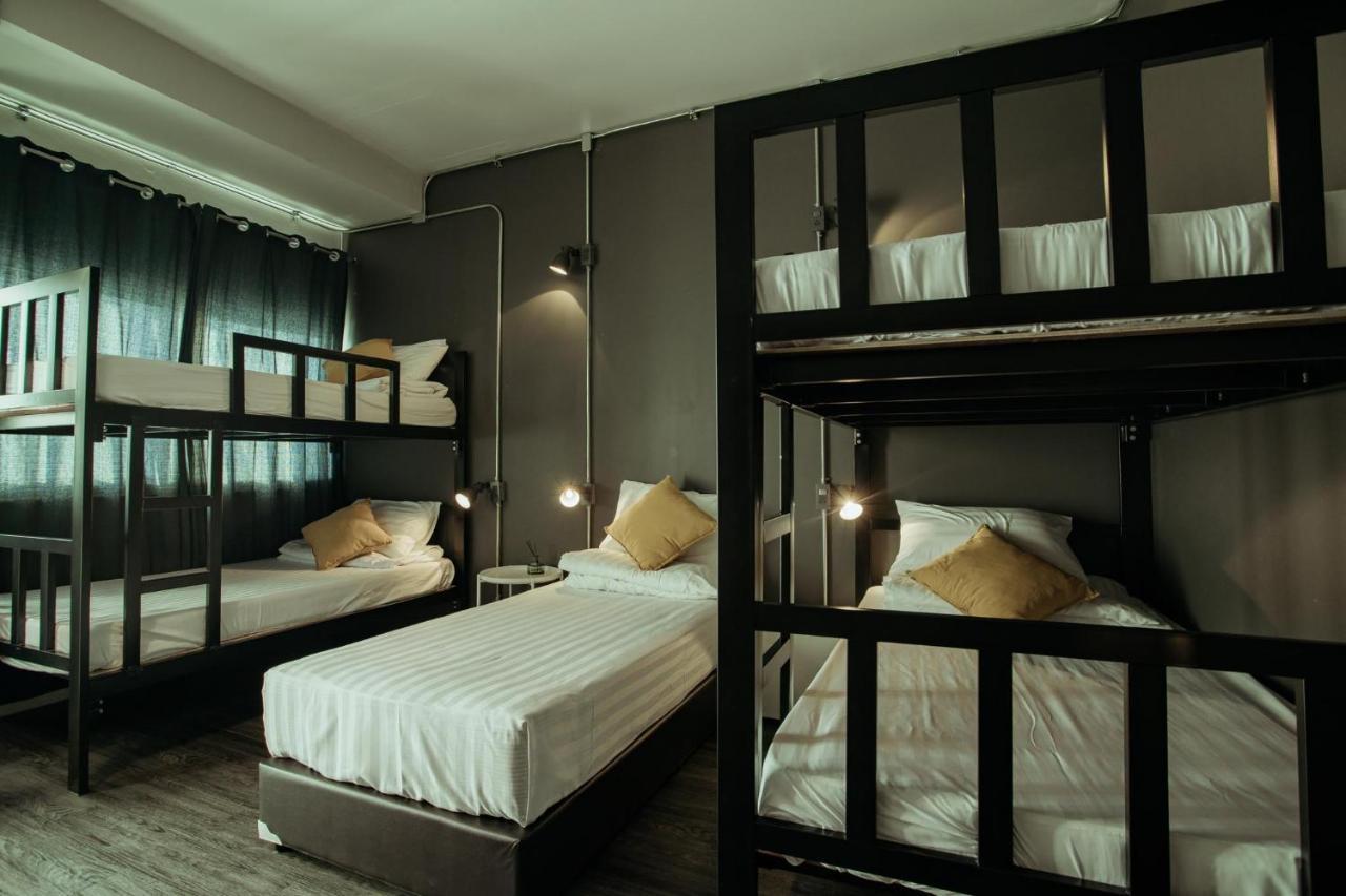 Fashen Poshtel Bed & Breakfast Chiang Mai Bagian luar foto