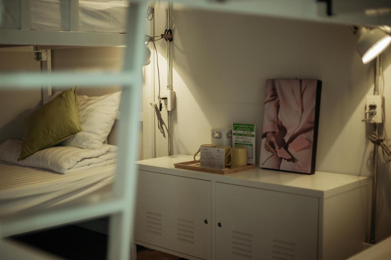 Fashen Poshtel Bed & Breakfast Chiang Mai Bagian luar foto