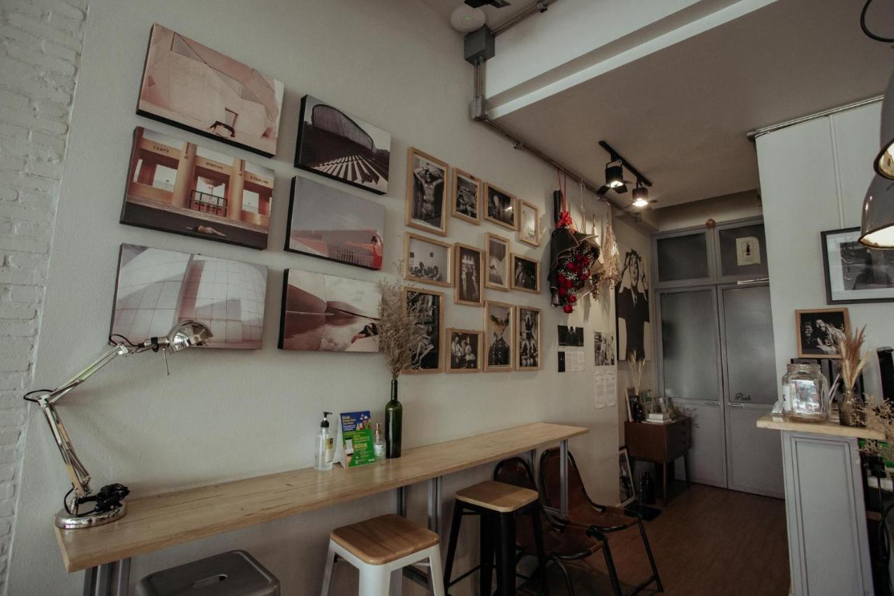 Fashen Poshtel Bed & Breakfast Chiang Mai Bagian luar foto