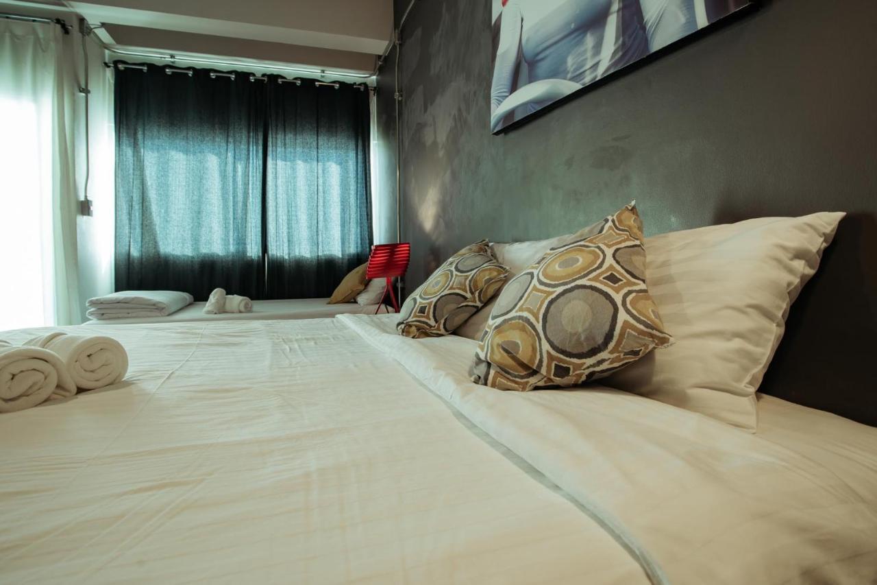 Fashen Poshtel Bed & Breakfast Chiang Mai Bagian luar foto