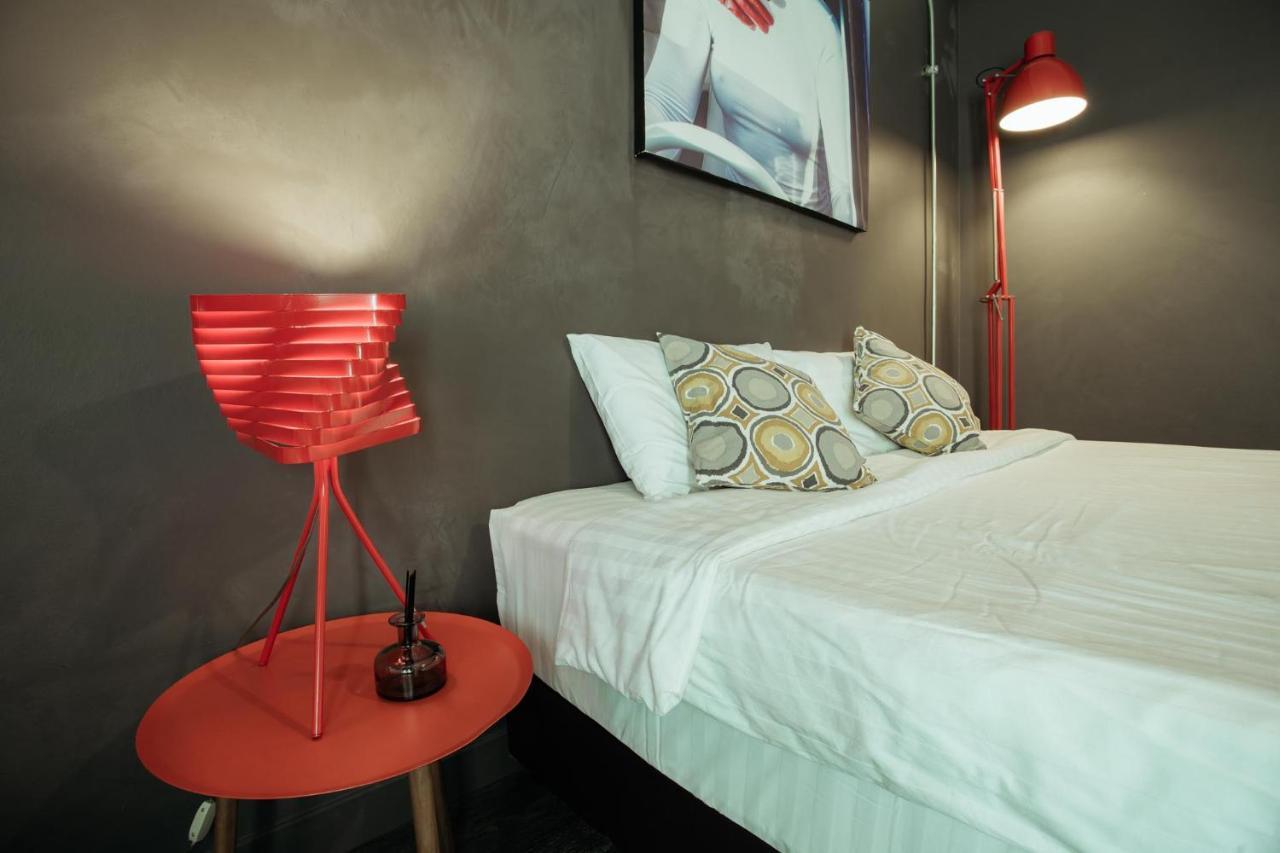 Fashen Poshtel Bed & Breakfast Chiang Mai Bagian luar foto
