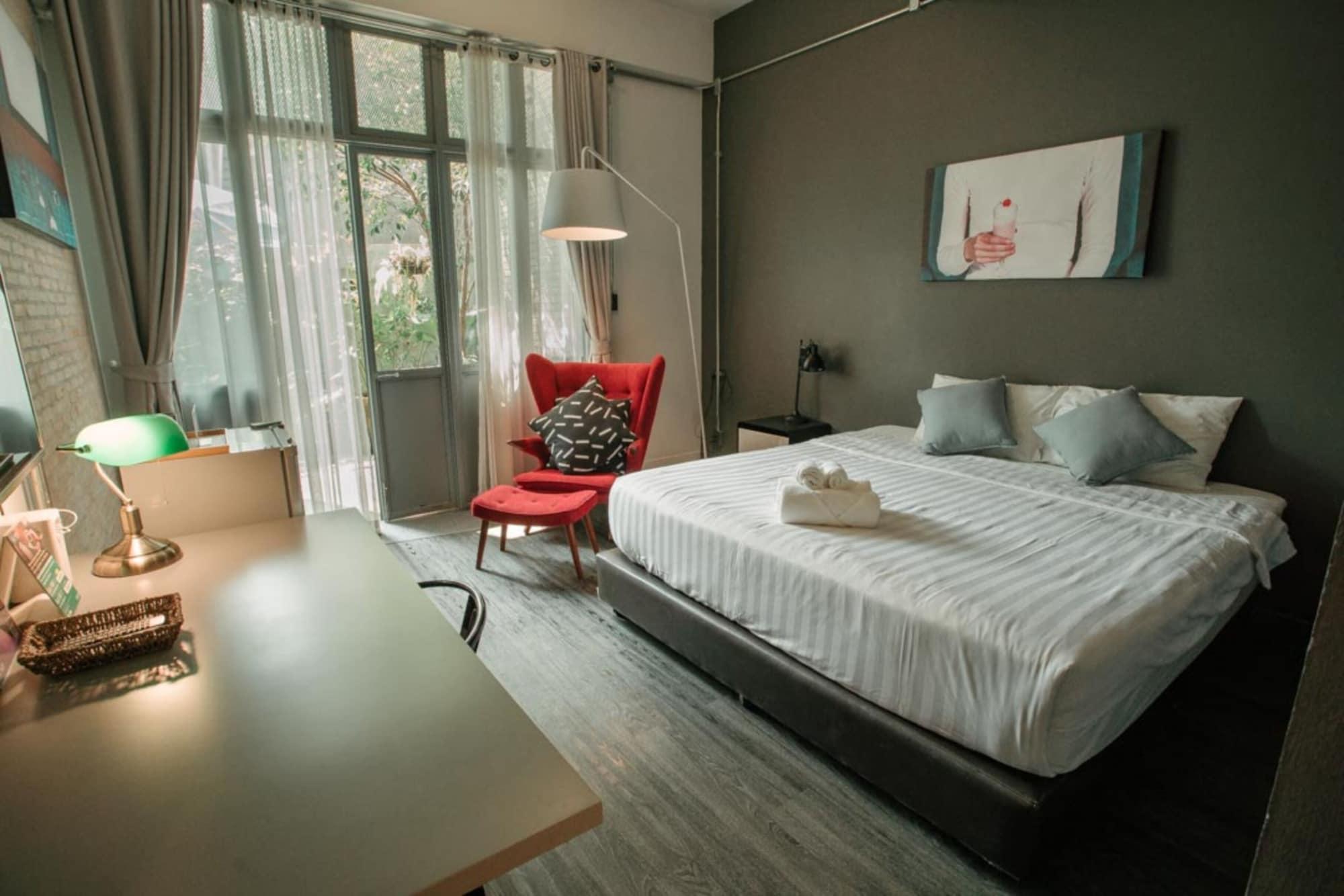 Fashen Poshtel Bed & Breakfast Chiang Mai Bagian luar foto