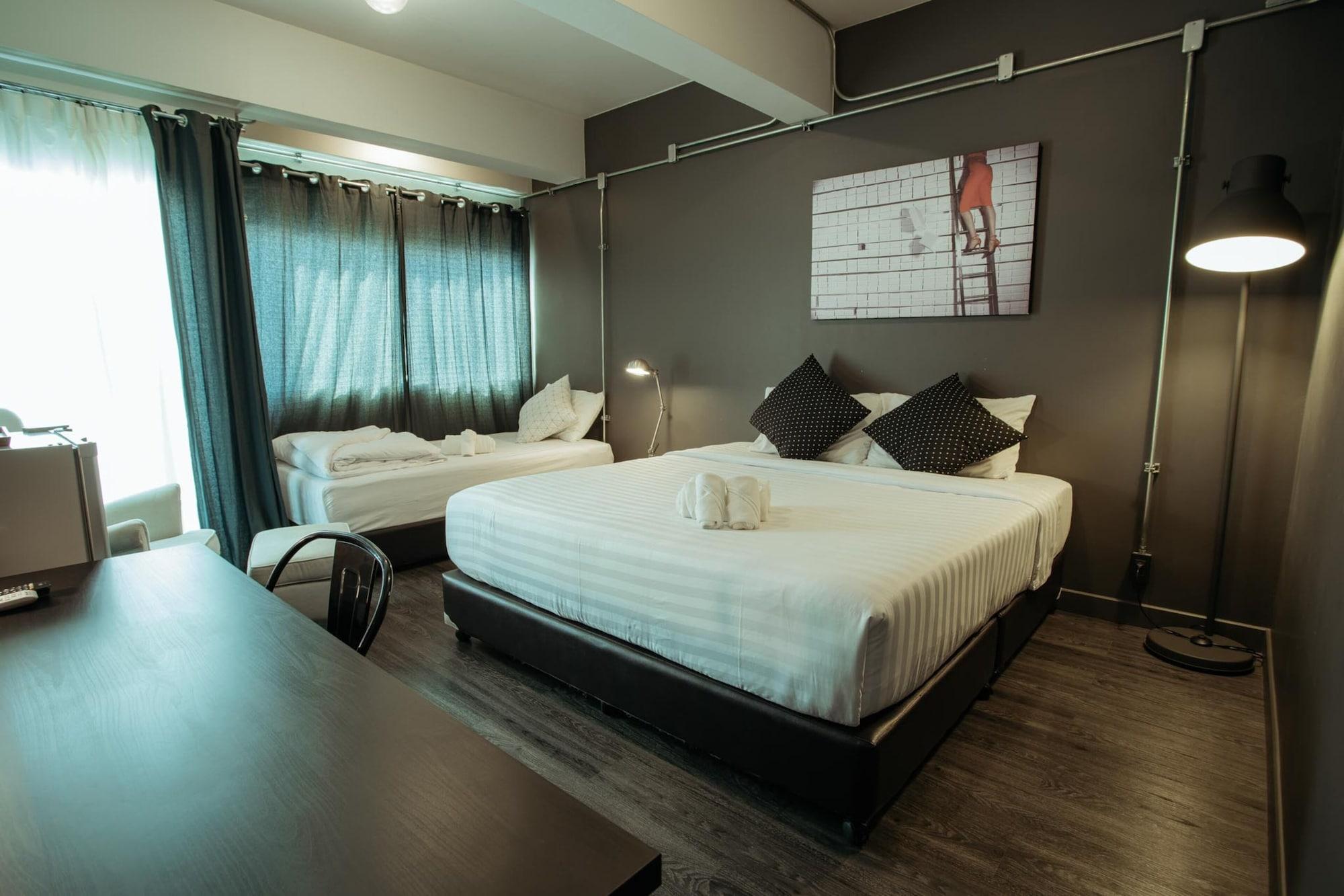 Fashen Poshtel Bed & Breakfast Chiang Mai Bagian luar foto
