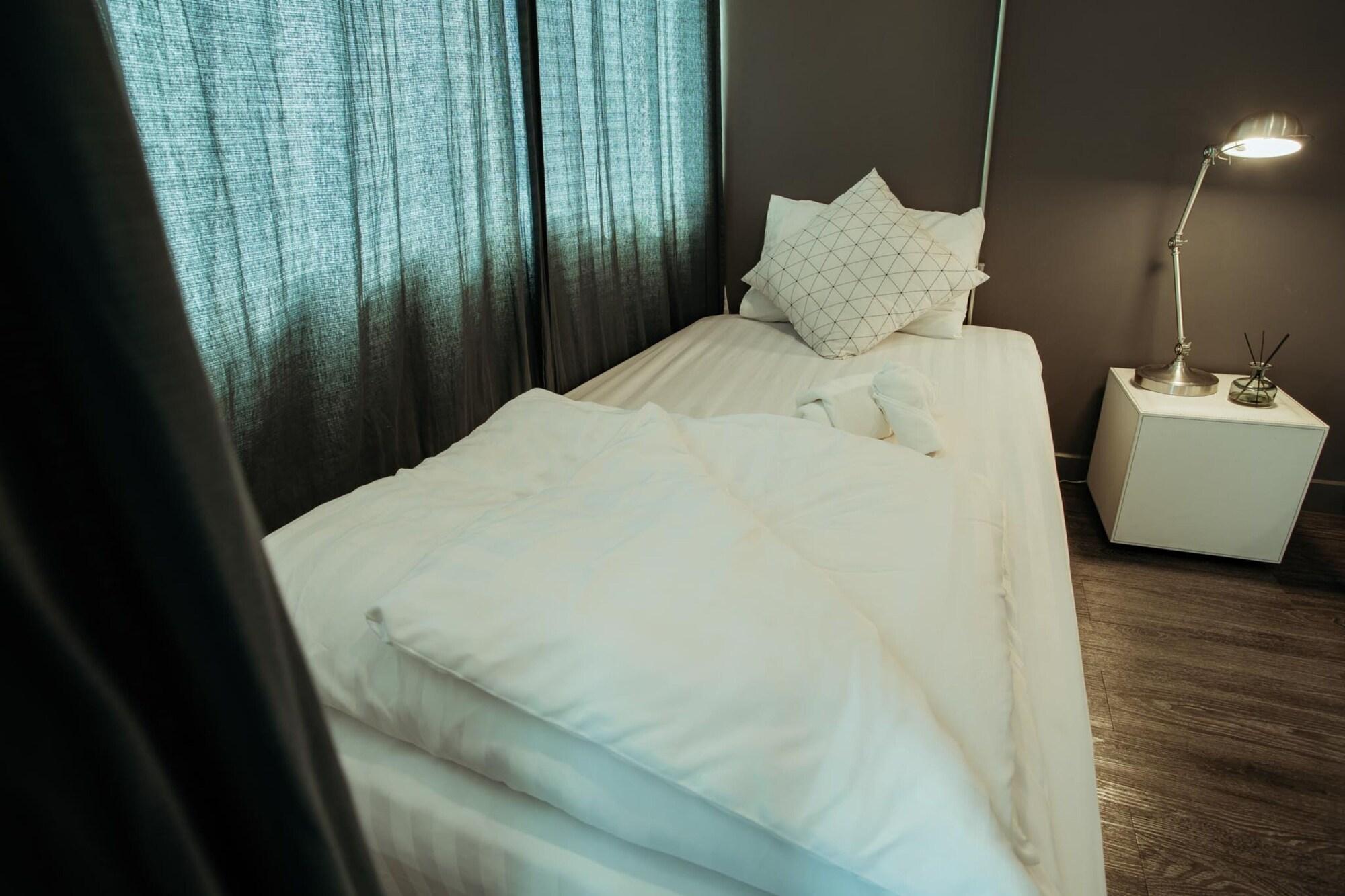 Fashen Poshtel Bed & Breakfast Chiang Mai Bagian luar foto